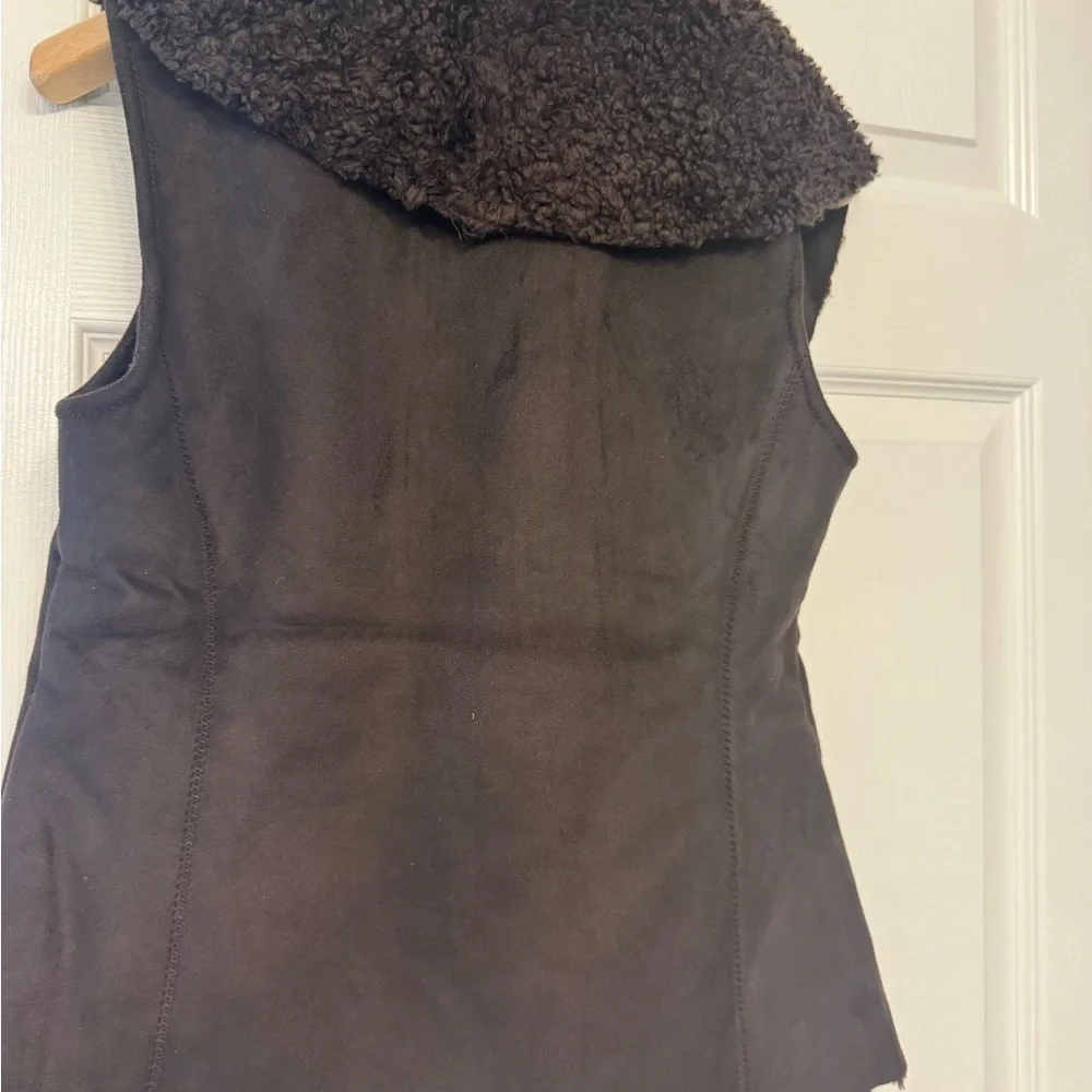 Talbots Dark Brown Shearling Vest - Picture 7 of 8